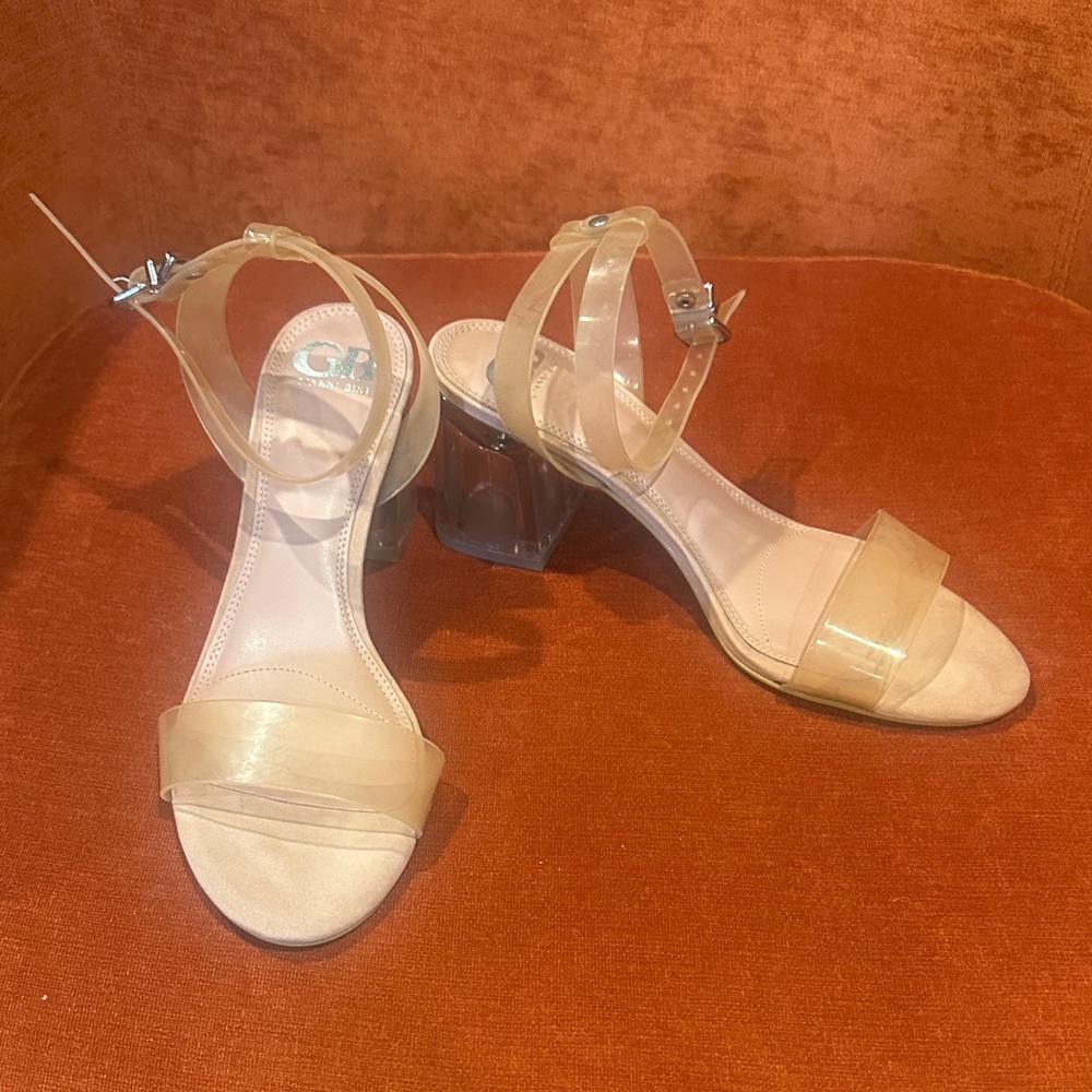 🌻🌻GB Transparent Strap Block Heel Sandals 7.5